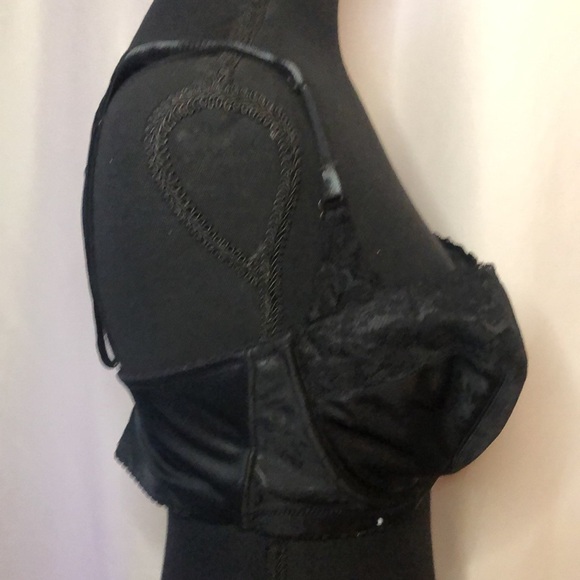 LILYETTE black lace Size 38 D comfort lace minimizer bra. - Picture 8 of 9